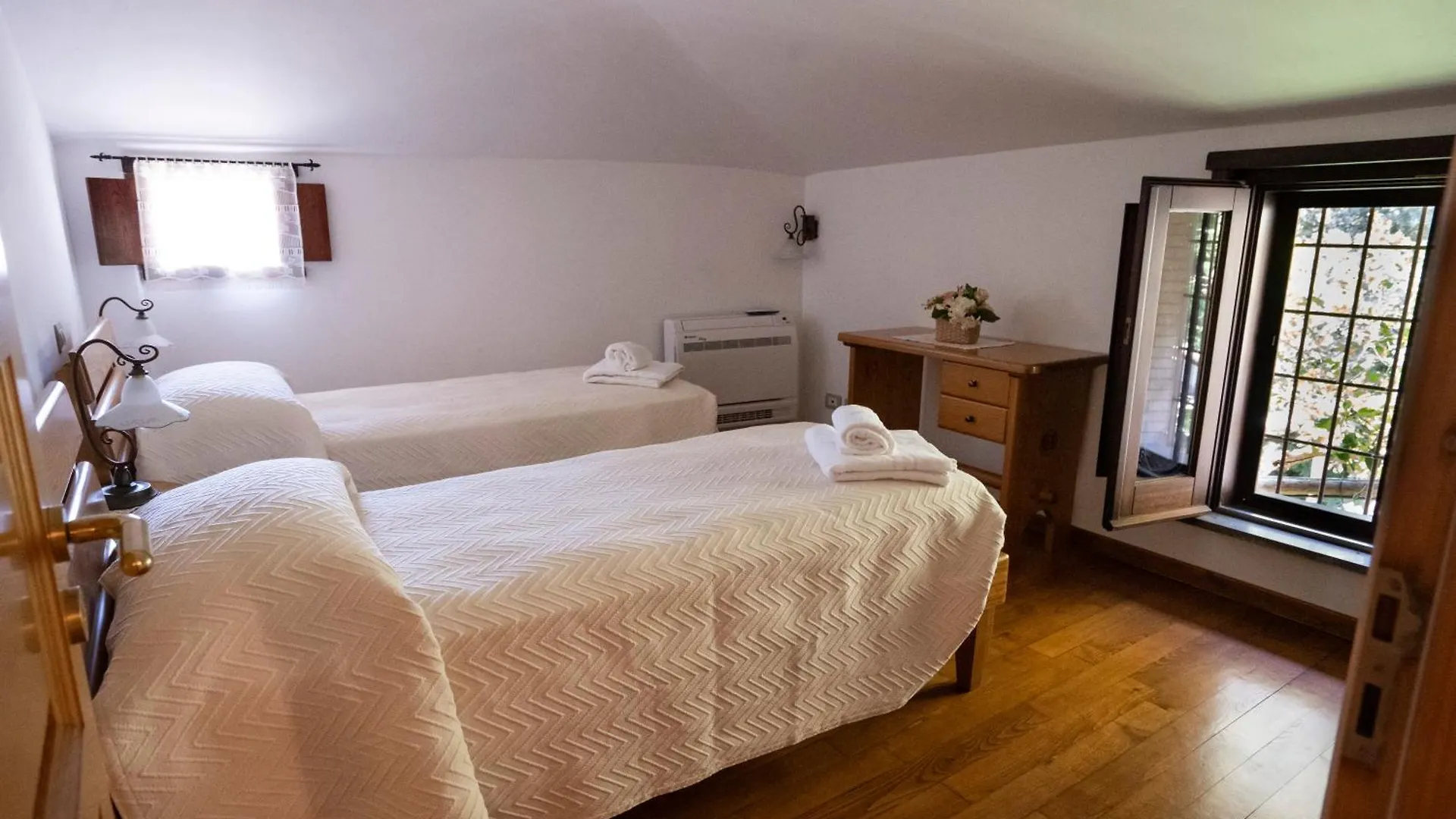 Holiday home Villa Santa Rosa Con Jacuzzi E Vista Panoramica Amalfi
