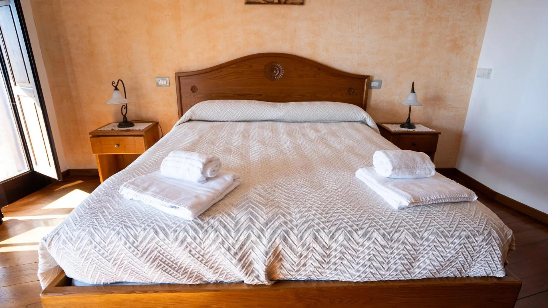 Holiday home Villa Santa Rosa Con Jacuzzi E Vista Panoramica Amalfi