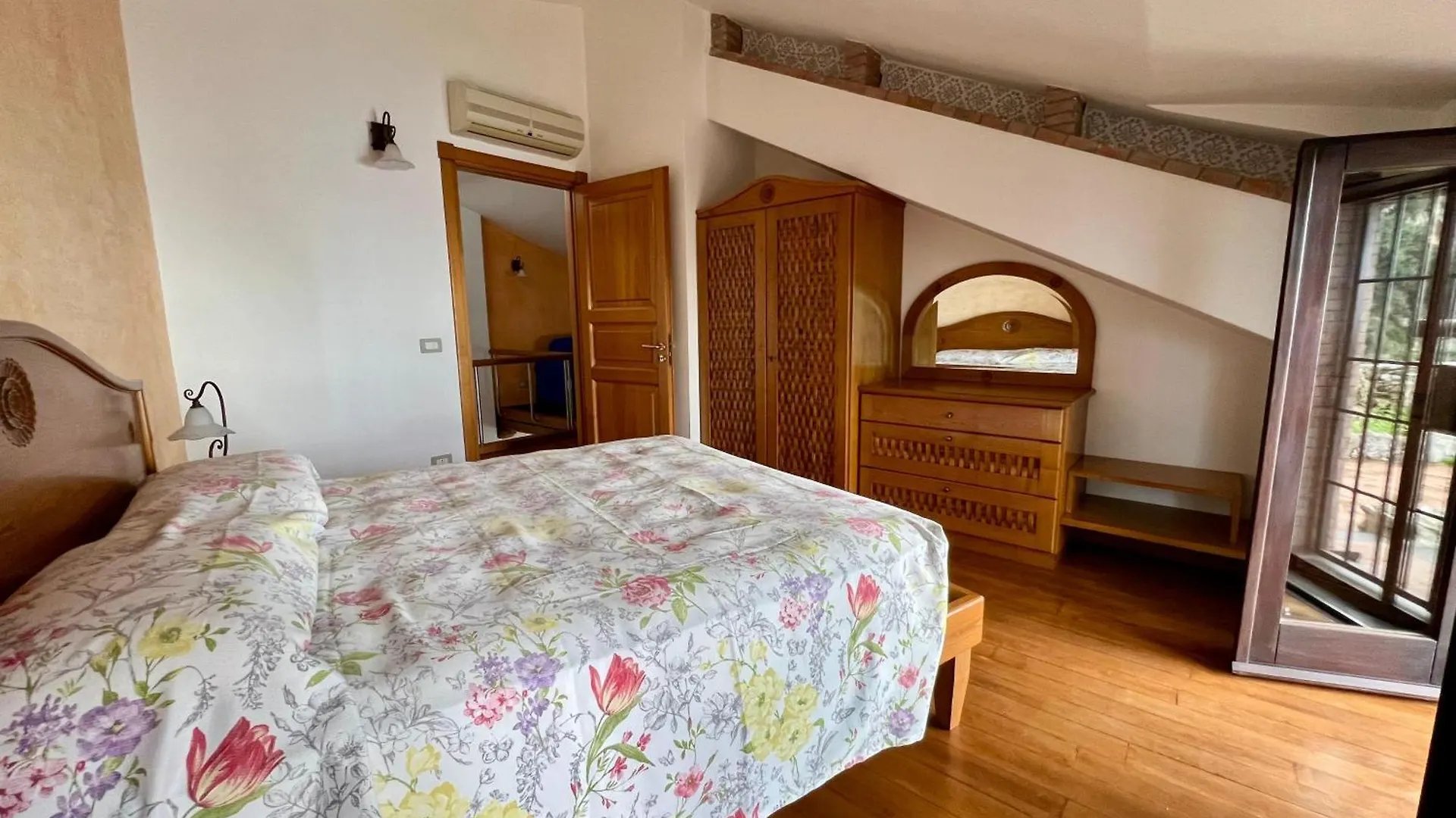 Holiday home Villa Santa Rosa Con Jacuzzi E Vista Panoramica Amalfi