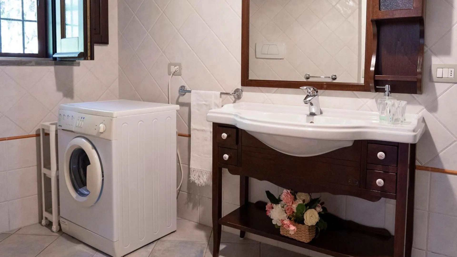 Villa Santa Rosa Con Jacuzzi E Vista Panoramica Amalfi Italy